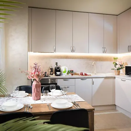 Free Parkingon Premises & Enjoy *